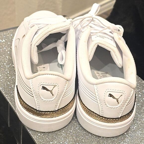 Puma Vikky V3 Metallic Shine Sneaker - Picture 11 of 12